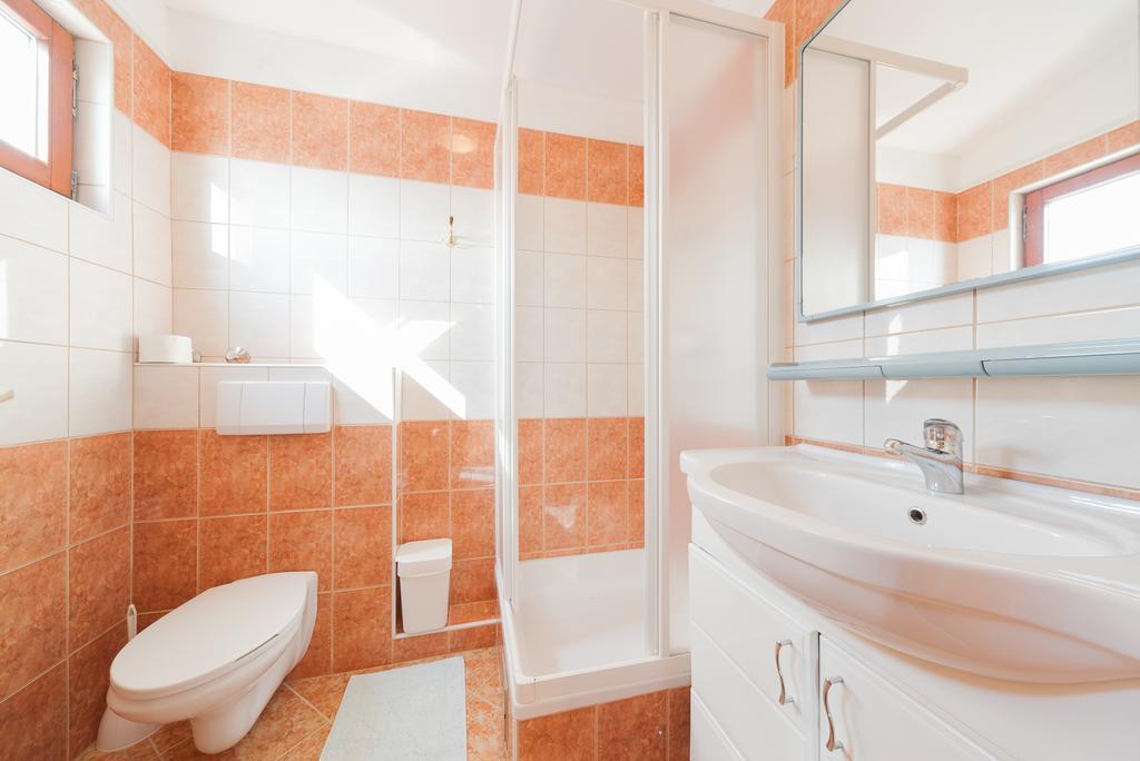 Apartmenthaus Hana カルロバッグ エクステリア 写真
