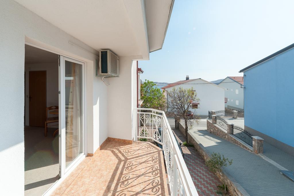 Apartmenthaus Hana カルロバッグ エクステリア 写真