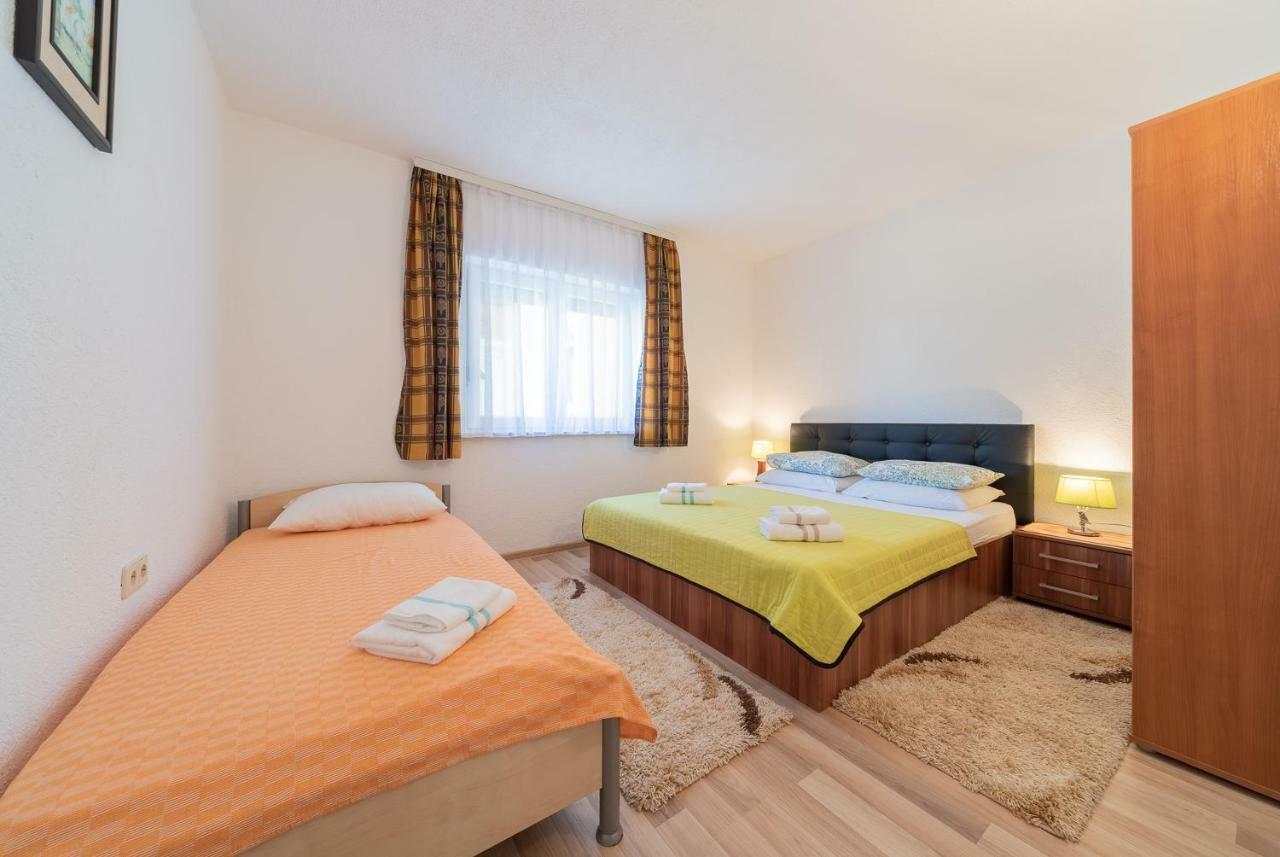 Apartmenthaus Hana カルロバッグ エクステリア 写真