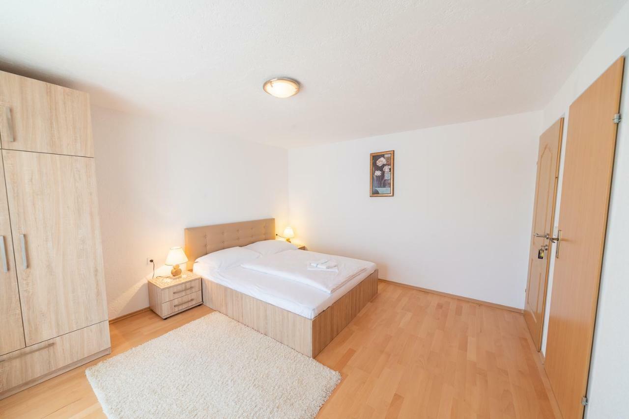 Apartmenthaus Hana カルロバッグ エクステリア 写真